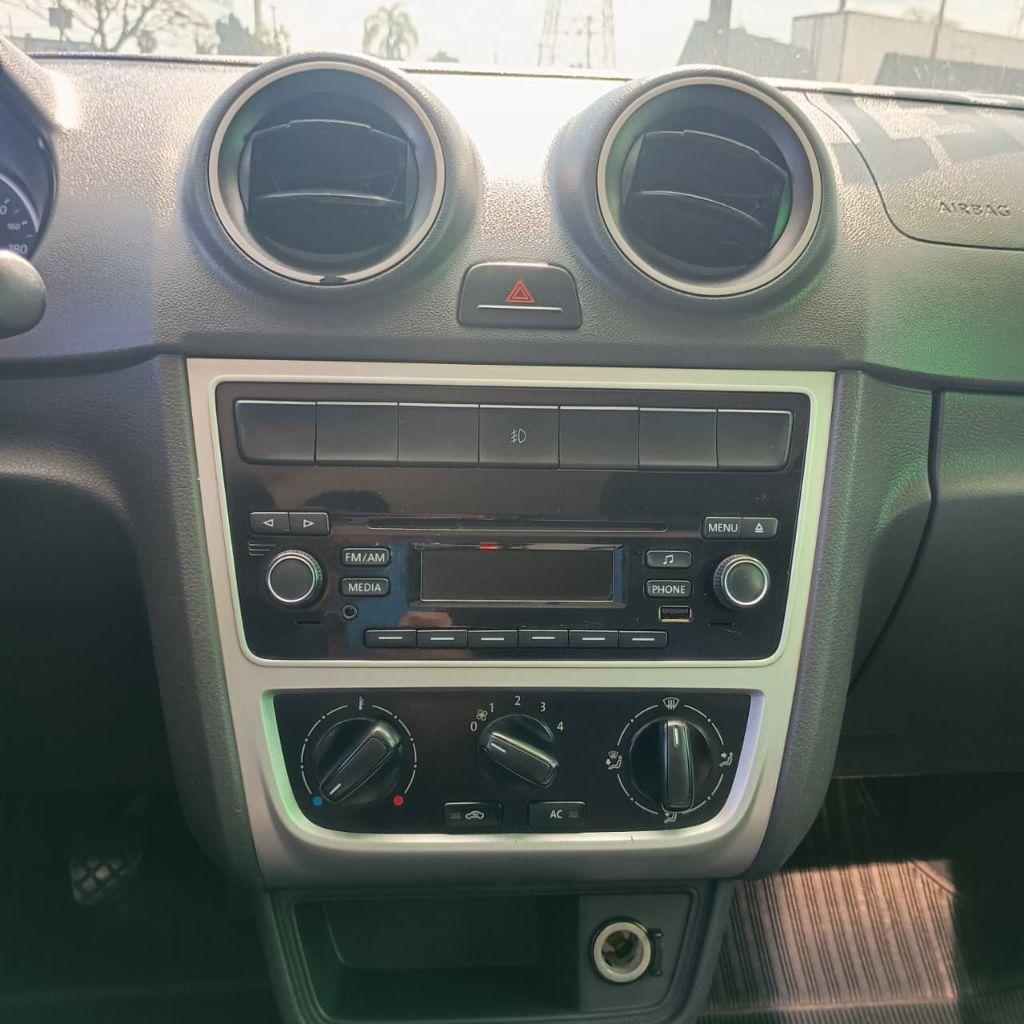 VOLKSWAGEN Gol - Foto