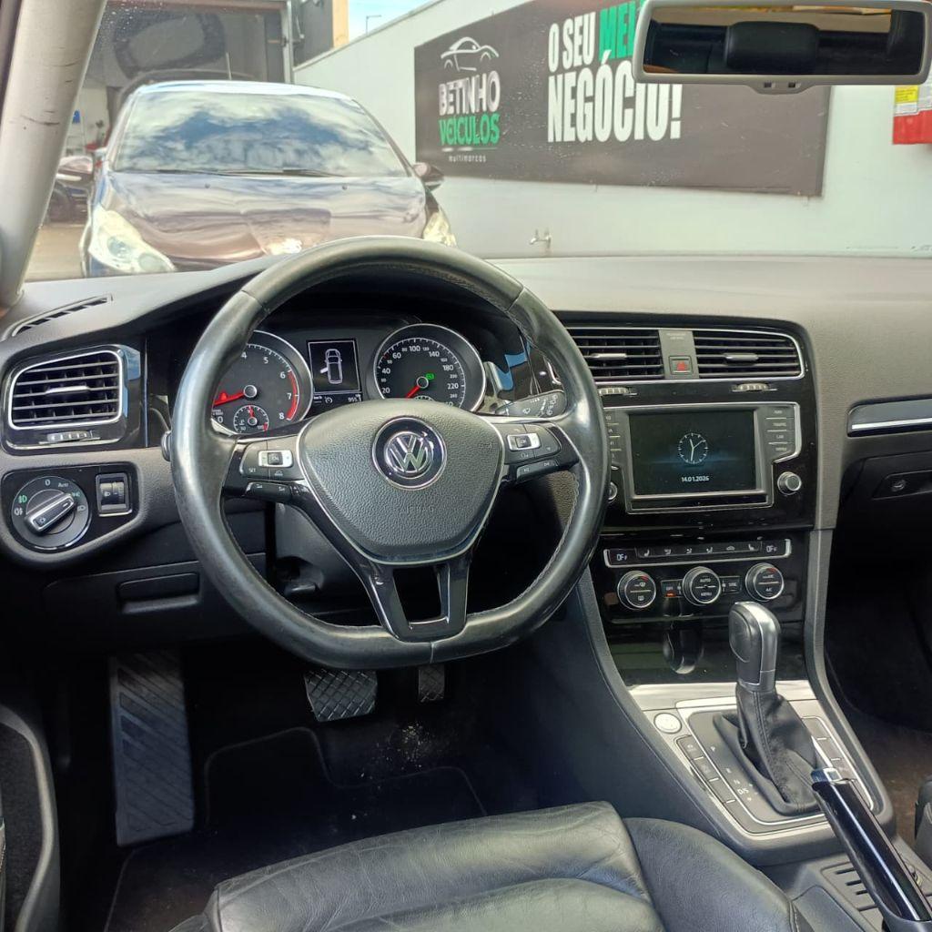 VOLKSWAGEN Golf - Foto