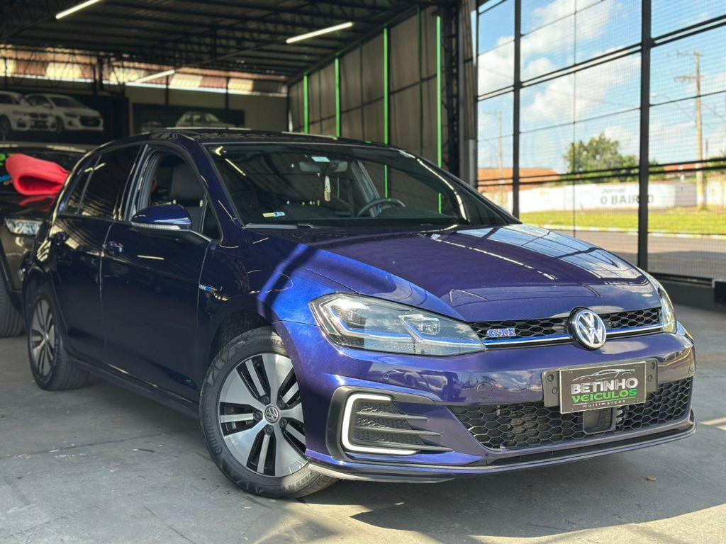 VOLKSWAGEN Golf - Foto