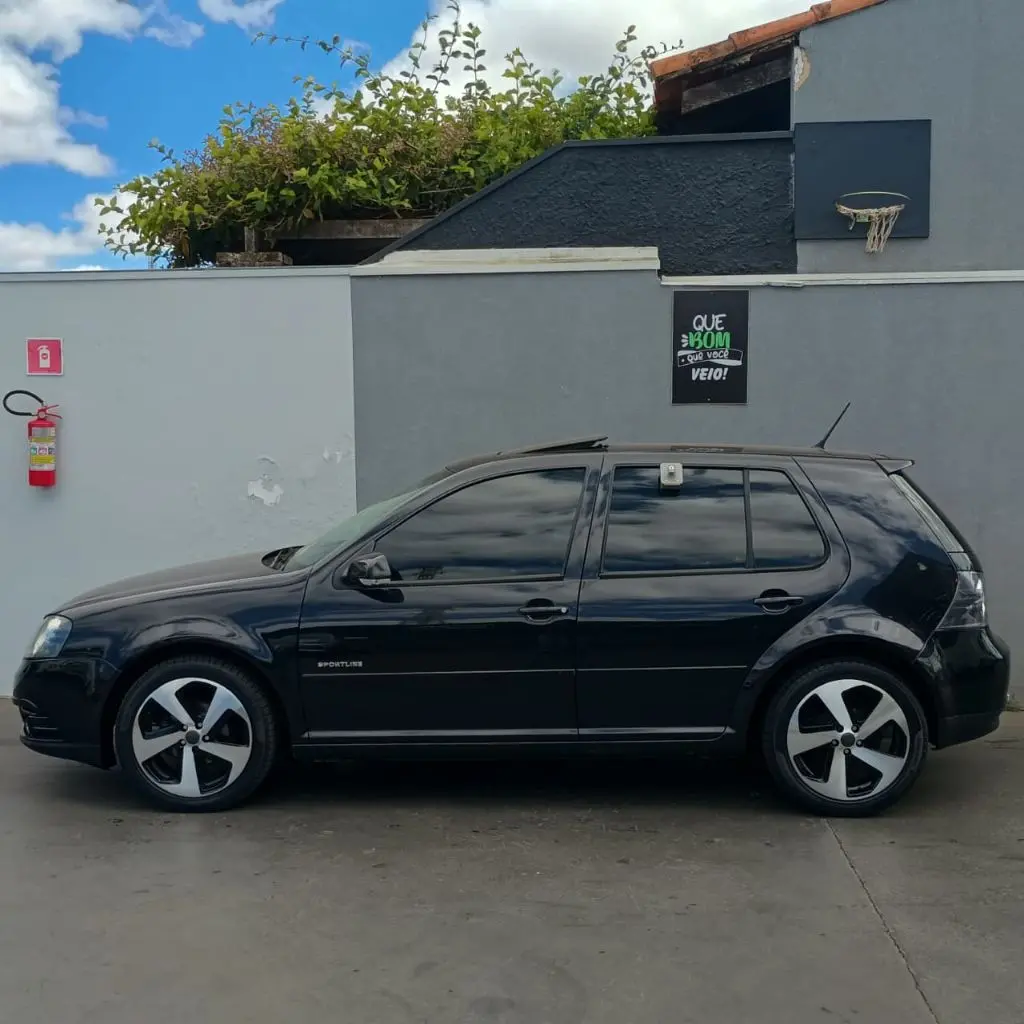 VOLKSWAGEN Golf - Foto