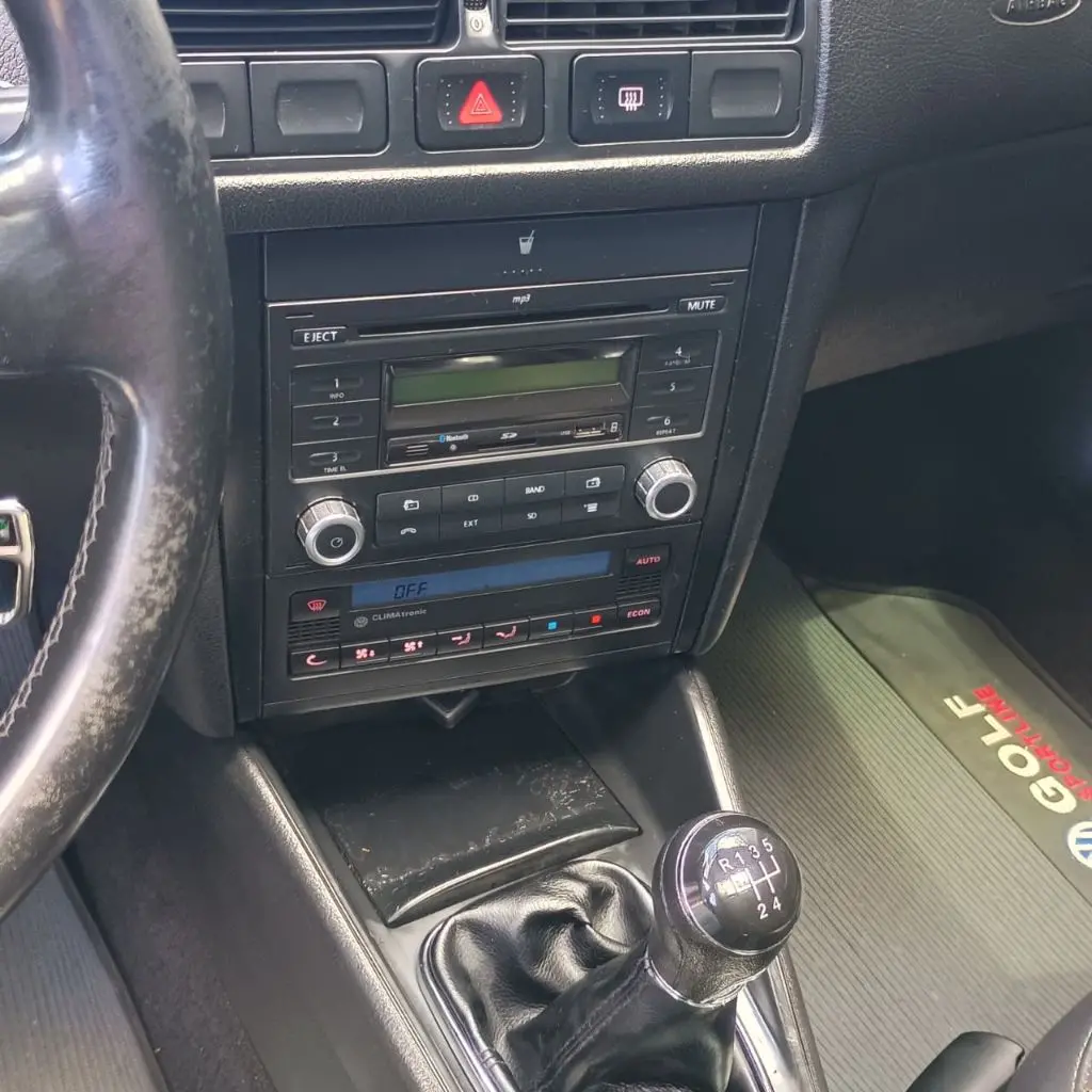 VOLKSWAGEN Golf - Foto