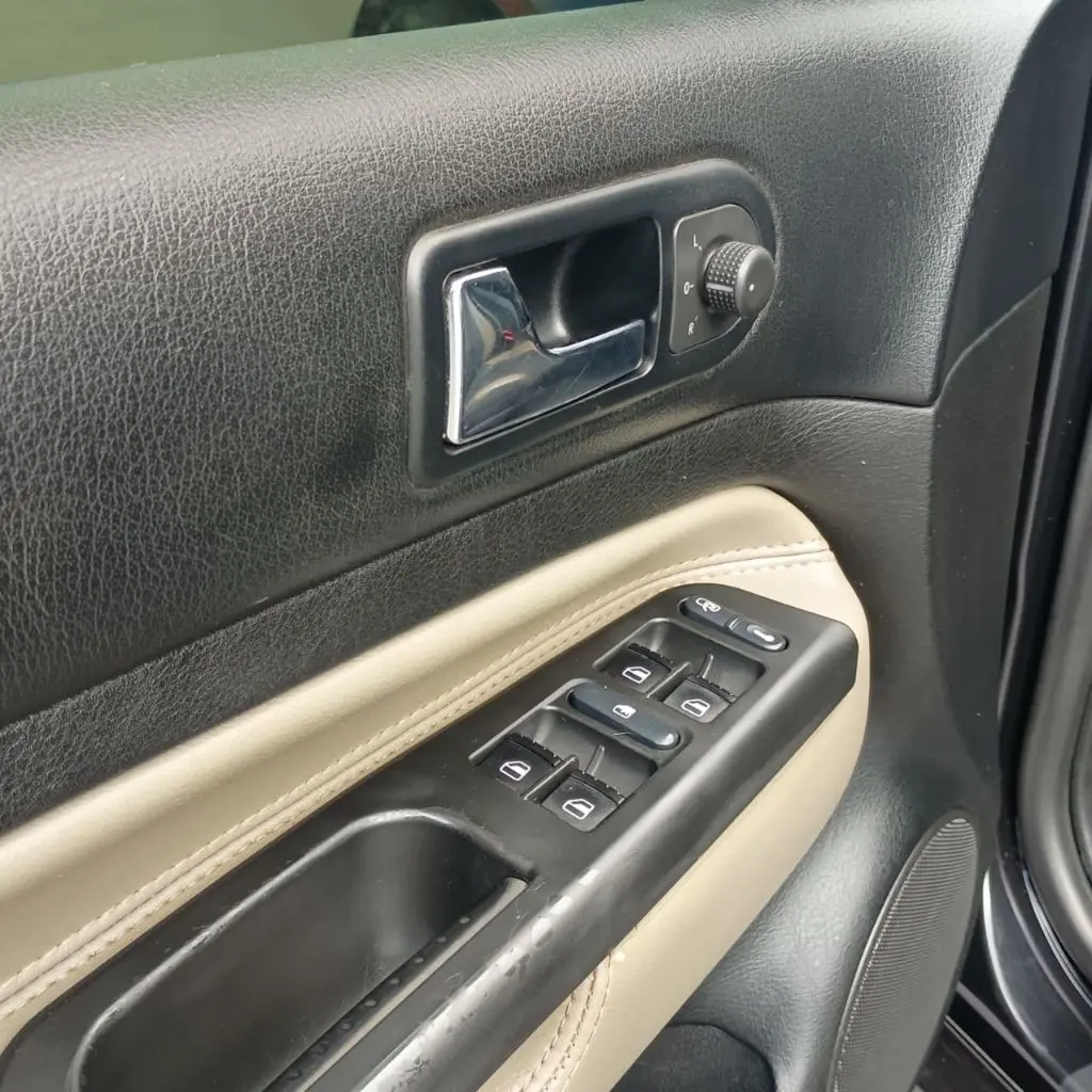 VOLKSWAGEN Golf - Foto