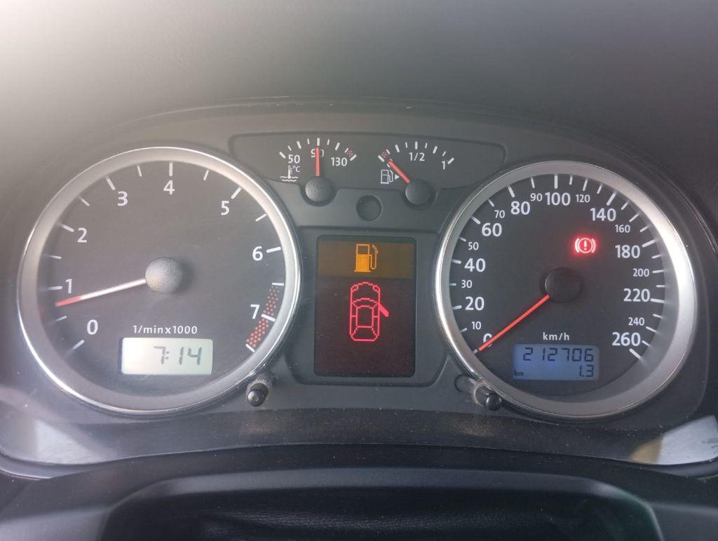 VOLKSWAGEN Golf - Foto