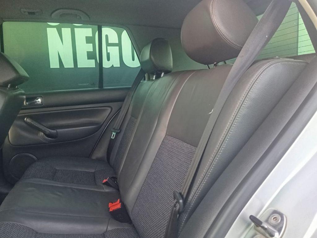 VOLKSWAGEN Golf - Foto