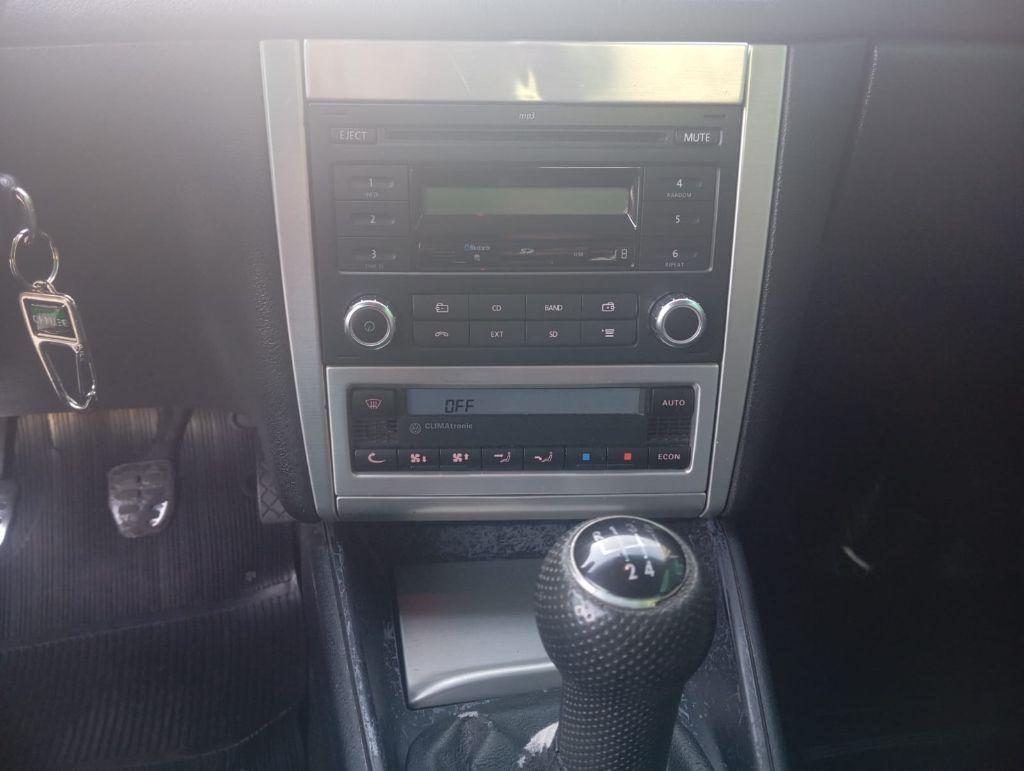 VOLKSWAGEN Golf - Foto