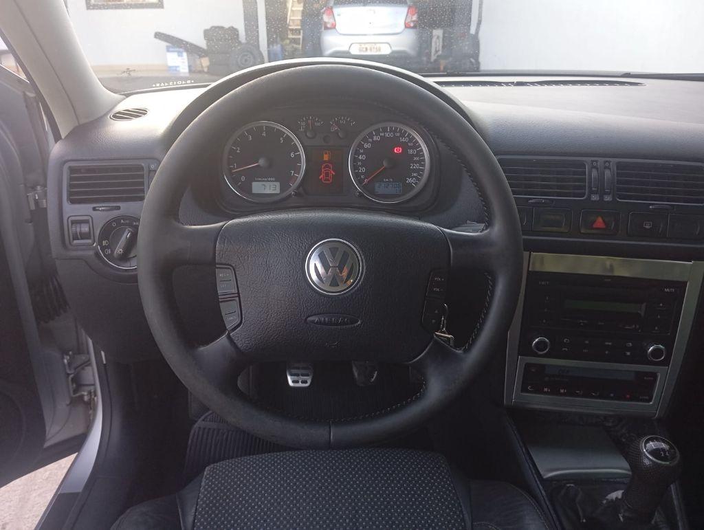 VOLKSWAGEN Golf - Foto