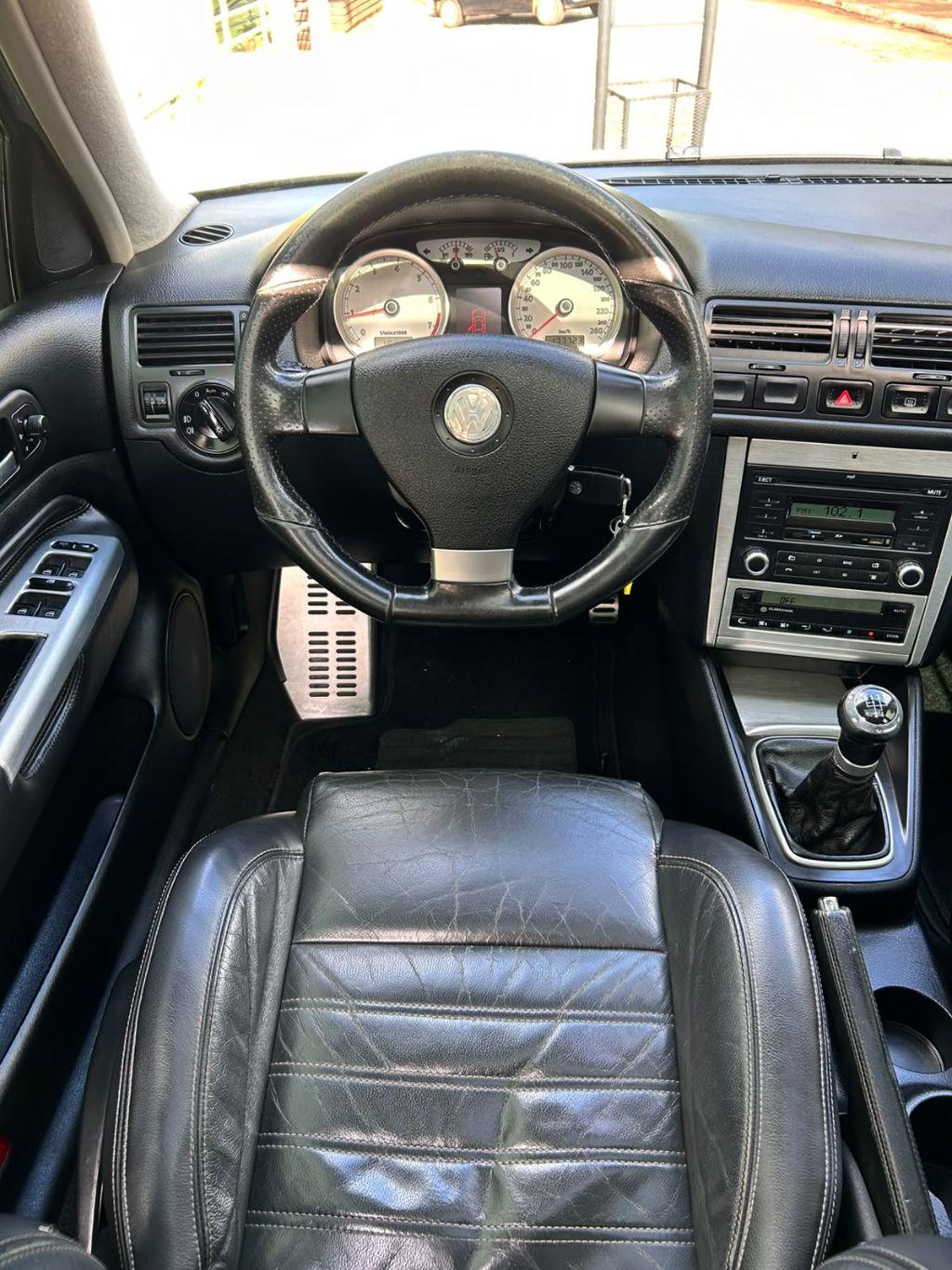 VOLKSWAGEN Golf - Foto