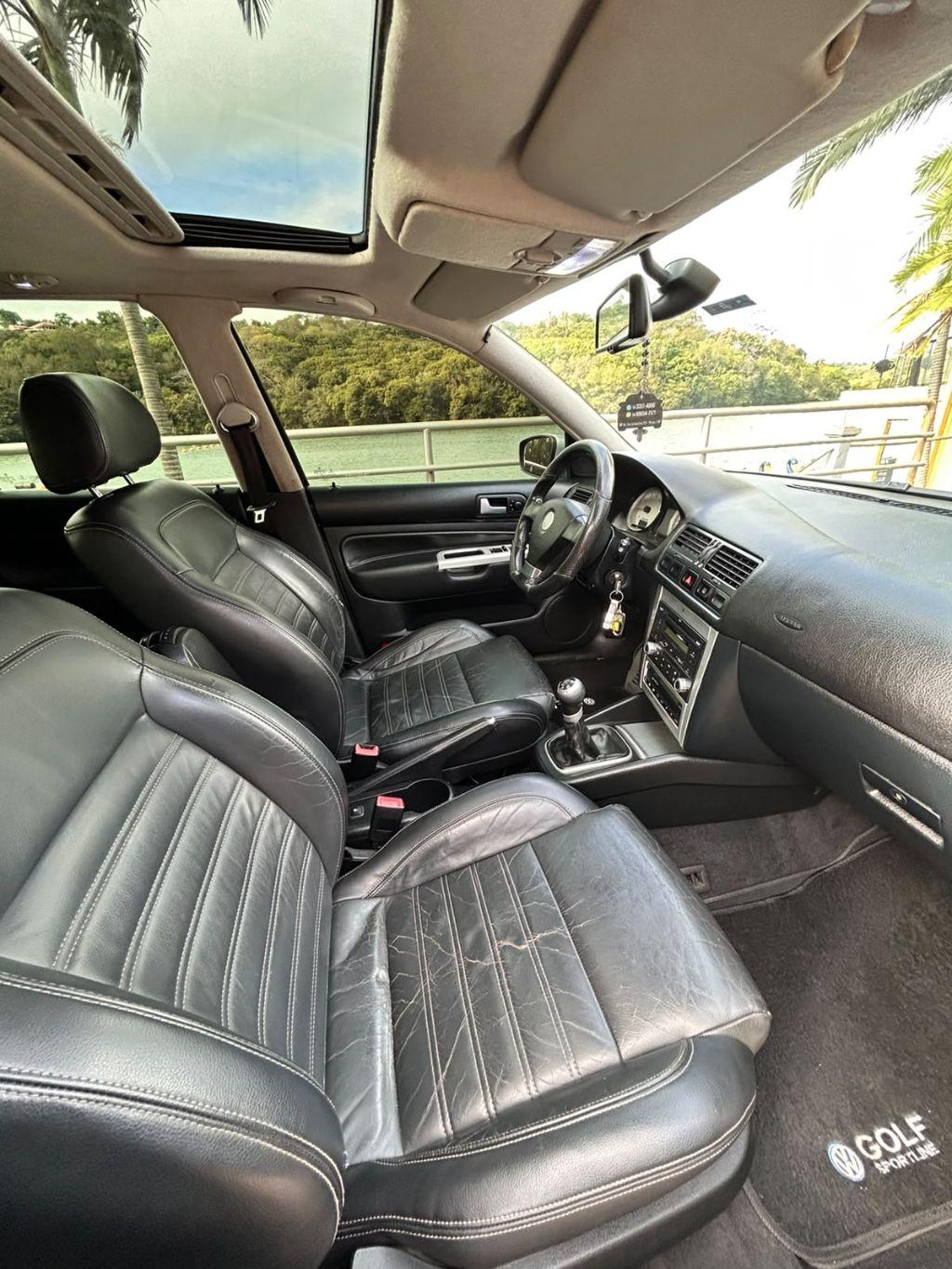 VOLKSWAGEN Golf - Foto
