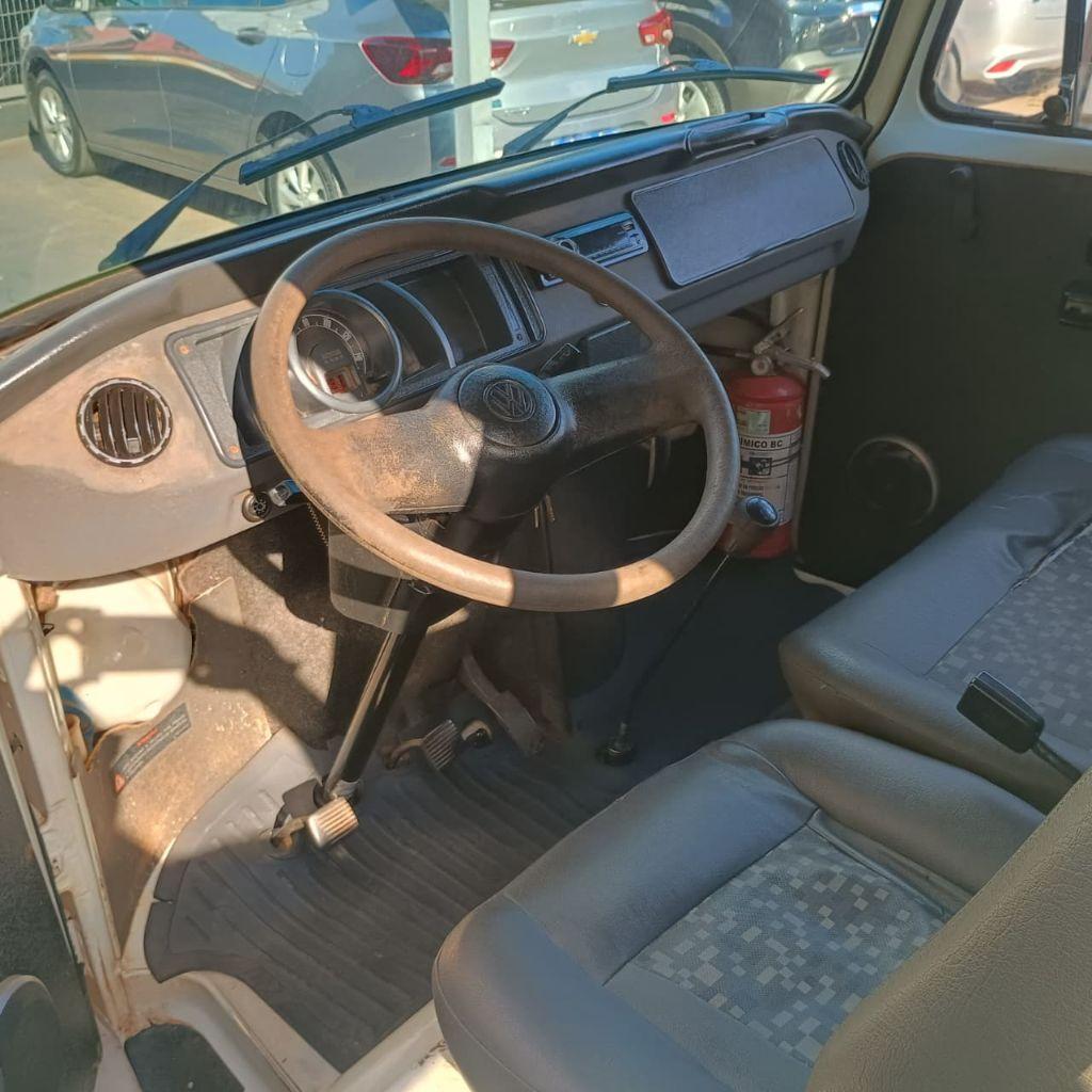 VOLKSWAGEN Kombi - Foto