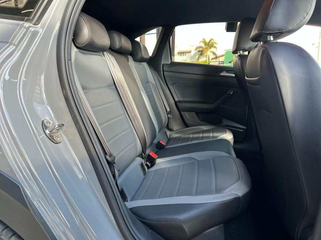 VOLKSWAGEN Nivus - Foto
