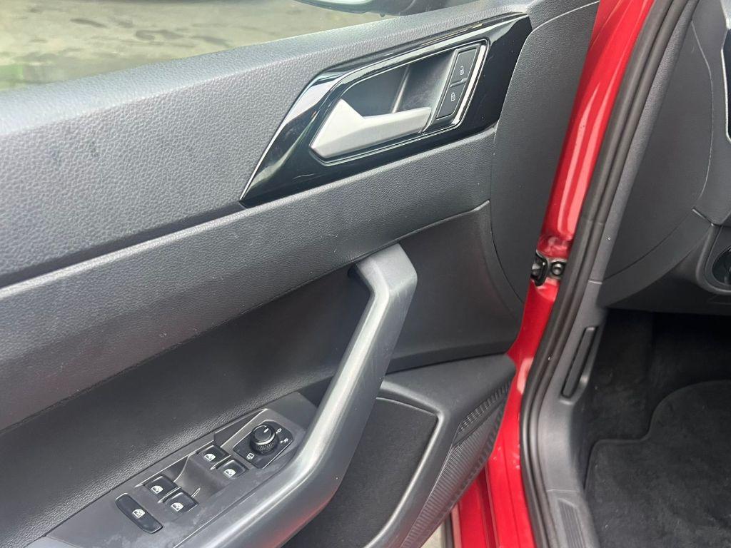 VOLKSWAGEN Nivus - Foto