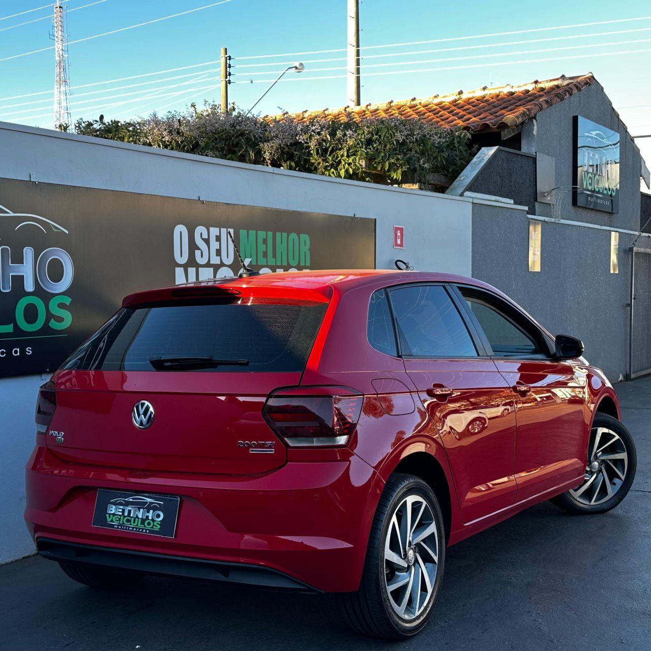 VOLKSWAGEN Polo Hatch - Foto