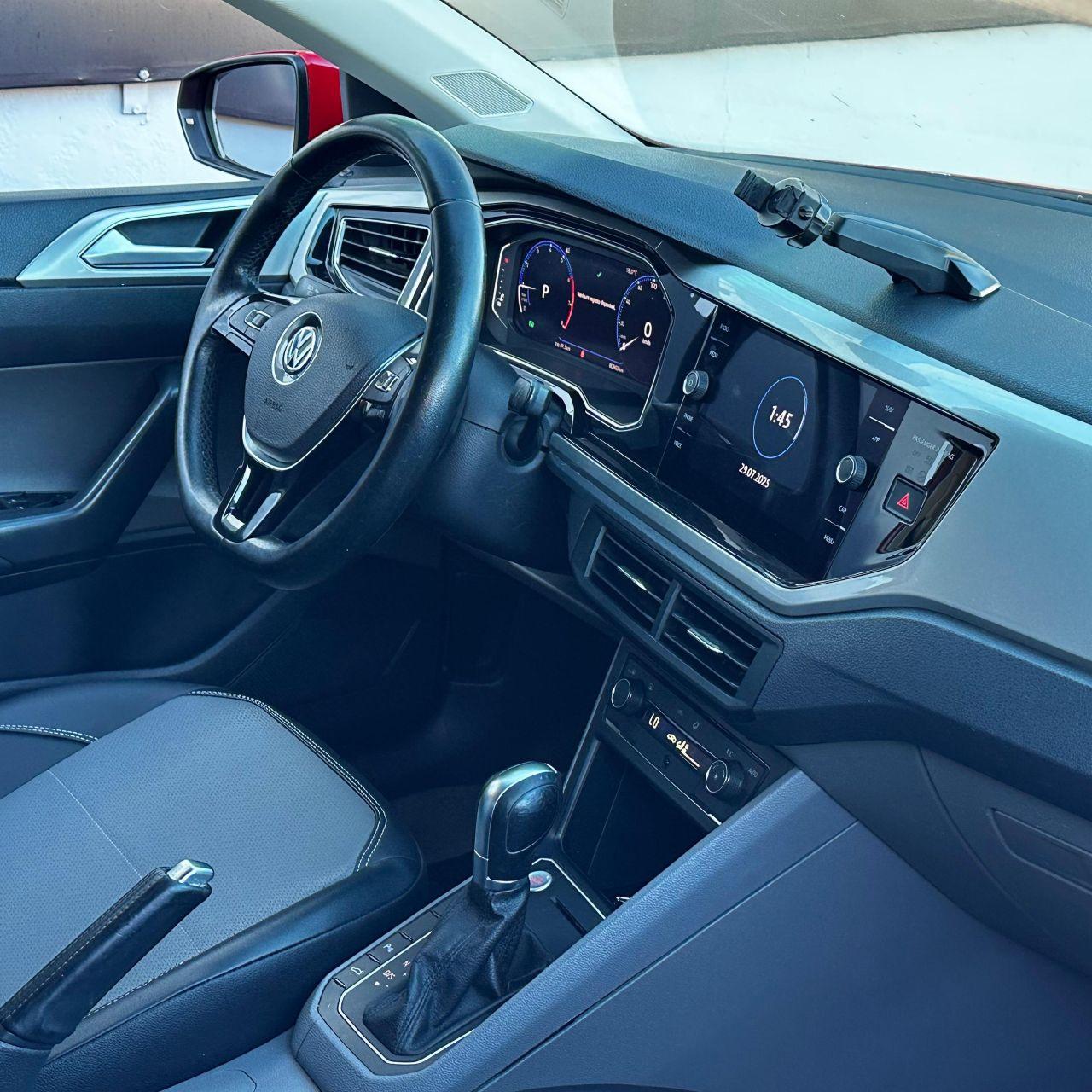 VOLKSWAGEN Polo Hatch - Foto