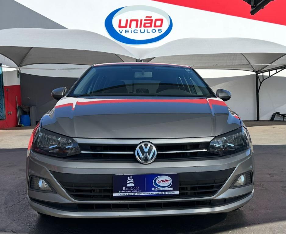 VOLKSWAGEN Polo Hatch - Foto