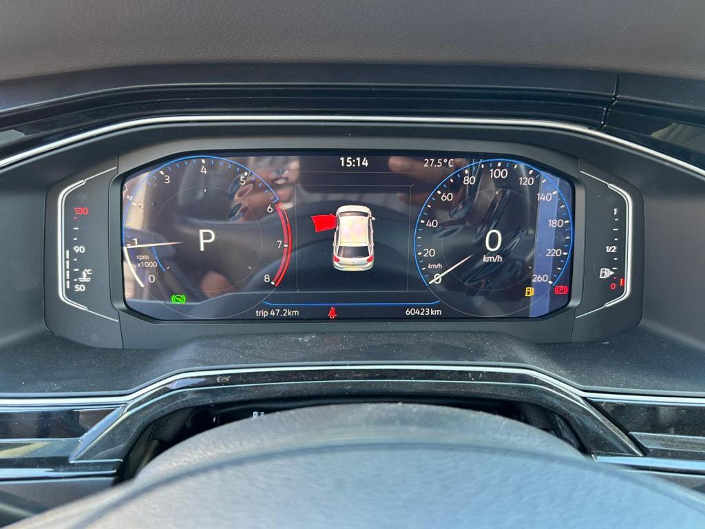 VOLKSWAGEN Polo Hatch - Foto