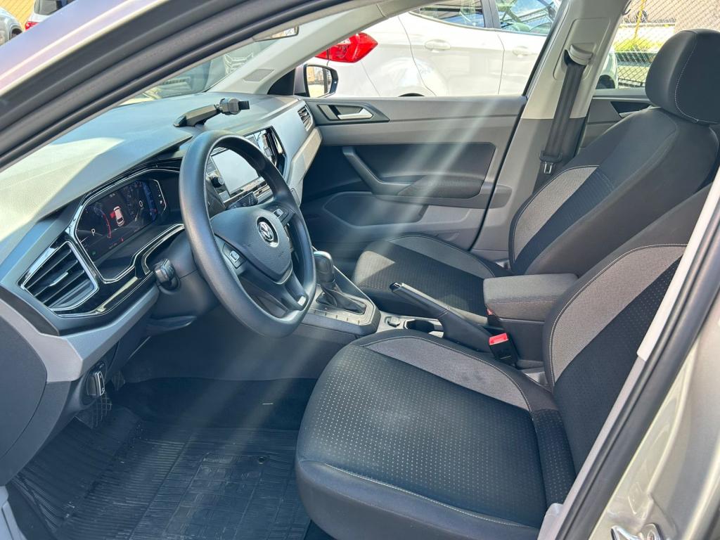 VOLKSWAGEN Polo Hatch - Foto