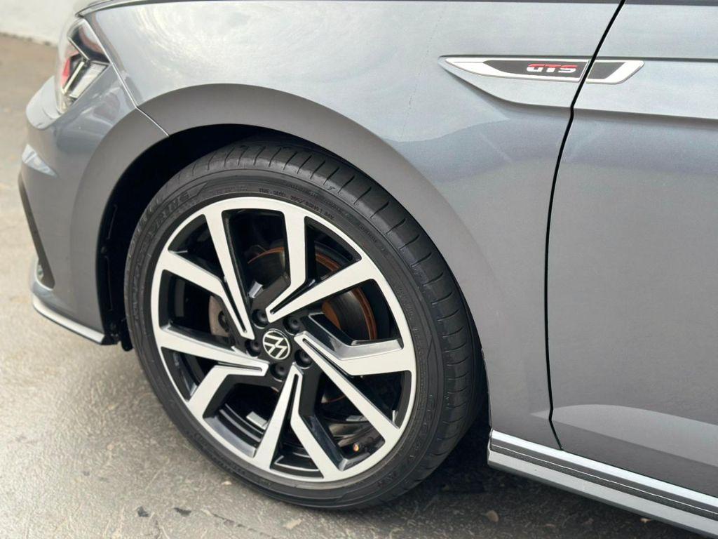 VOLKSWAGEN Polo Hatch - Foto