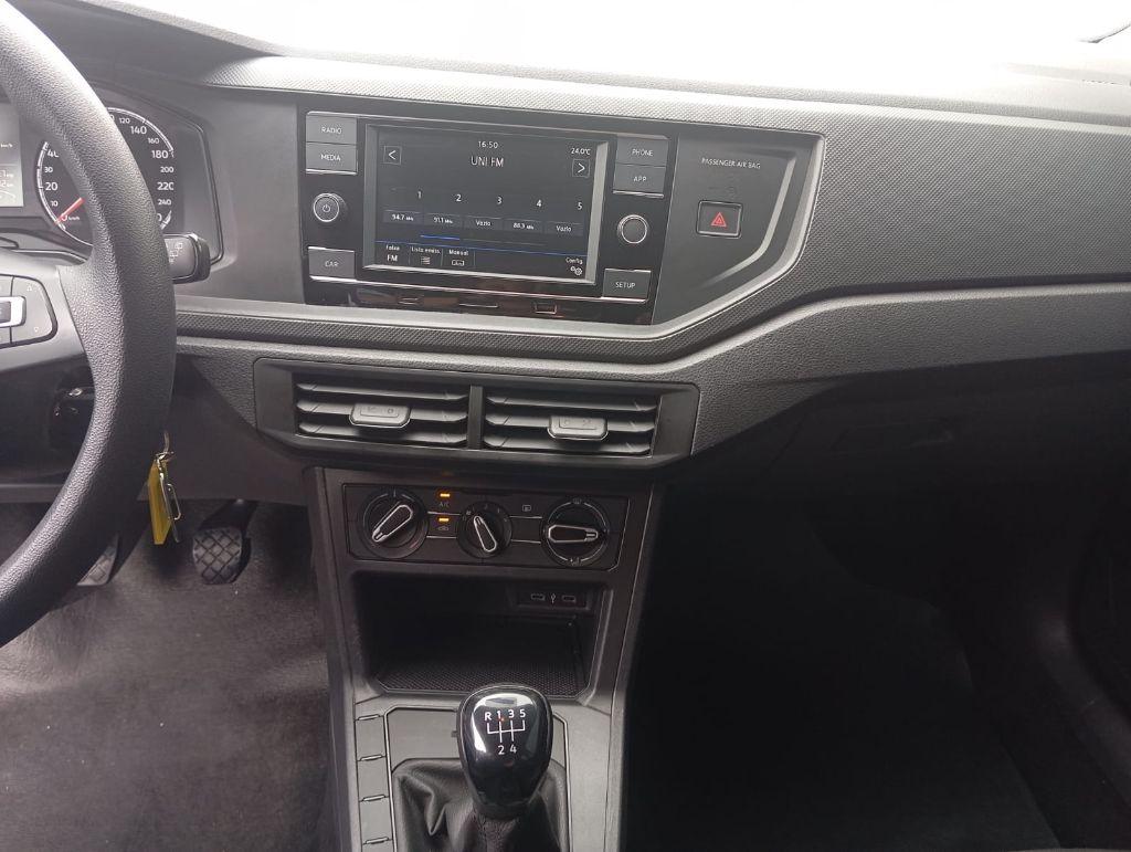 VOLKSWAGEN Polo Hatch - Foto