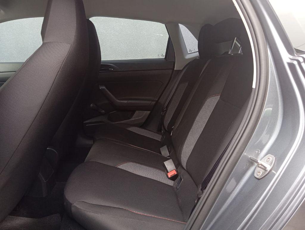 VOLKSWAGEN Polo Hatch - Foto