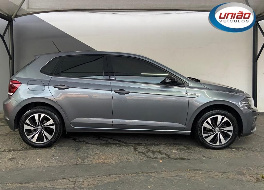 VOLKSWAGEN Polo Hatch - Foto