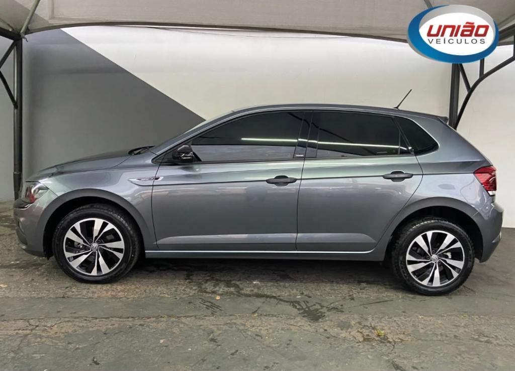 VOLKSWAGEN Polo Hatch - Foto