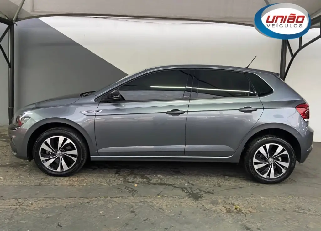VOLKSWAGEN Polo Hatch - Foto