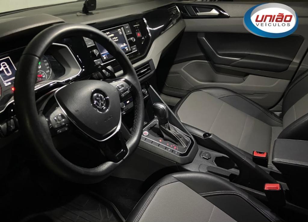 VOLKSWAGEN Polo Hatch - Foto