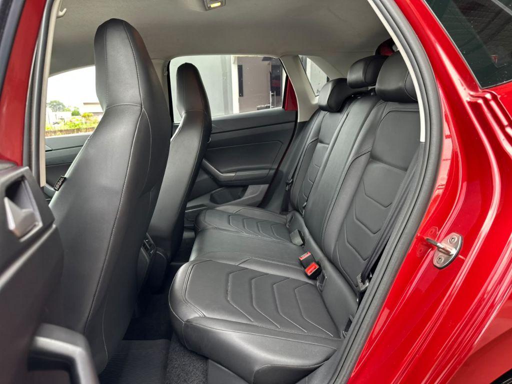 VOLKSWAGEN Polo Hatch - Foto