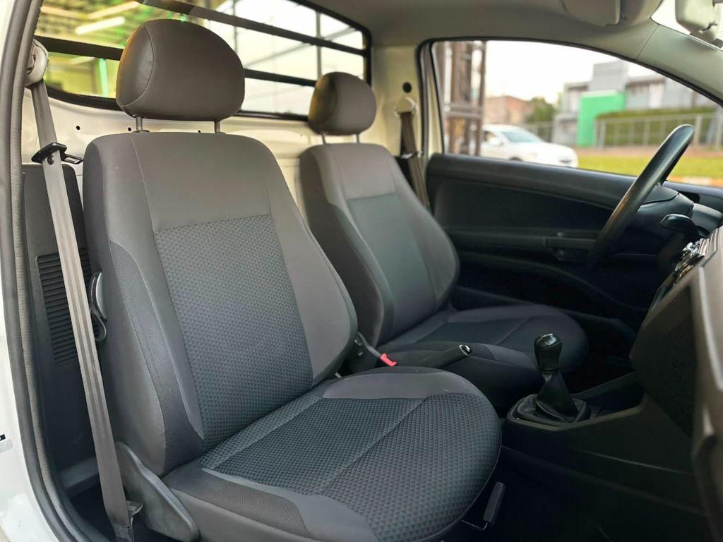 VOLKSWAGEN Saveiro - Foto