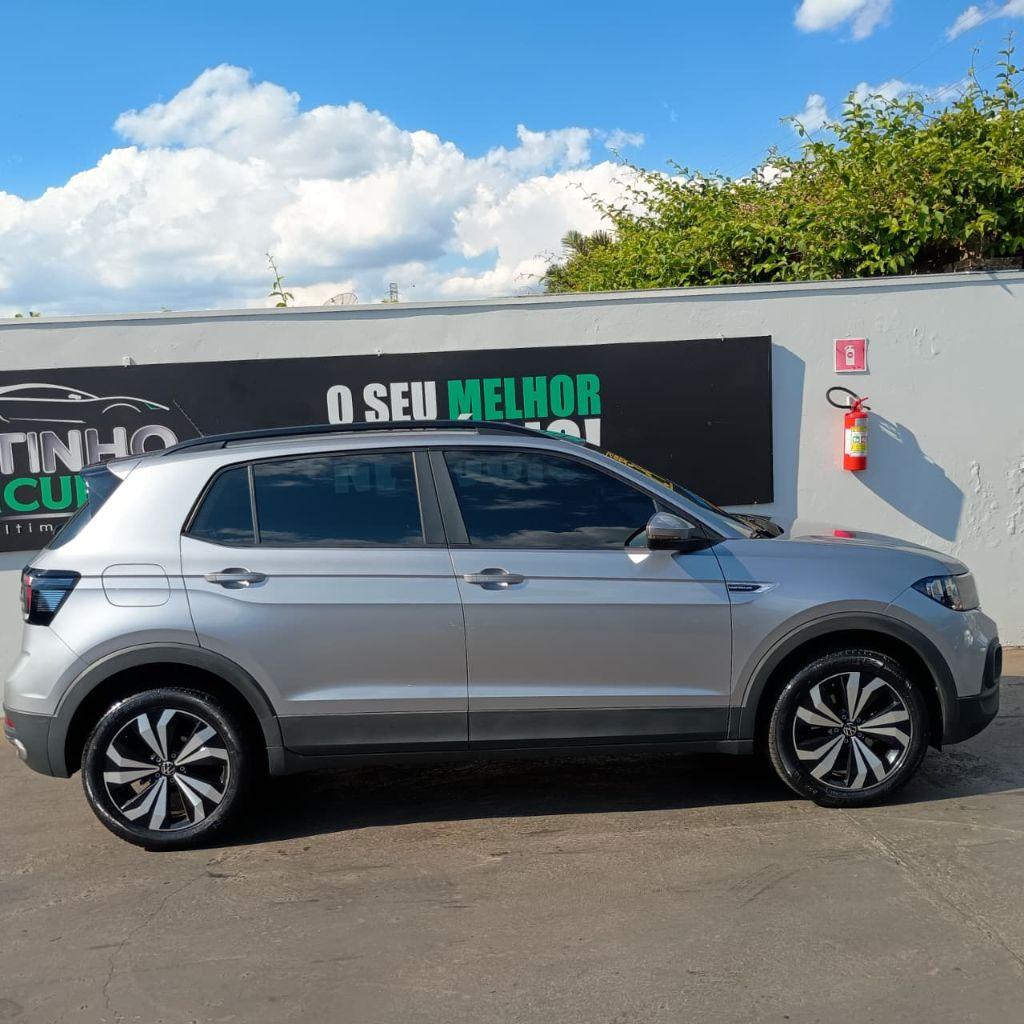 VOLKSWAGEN T-Cross - Foto