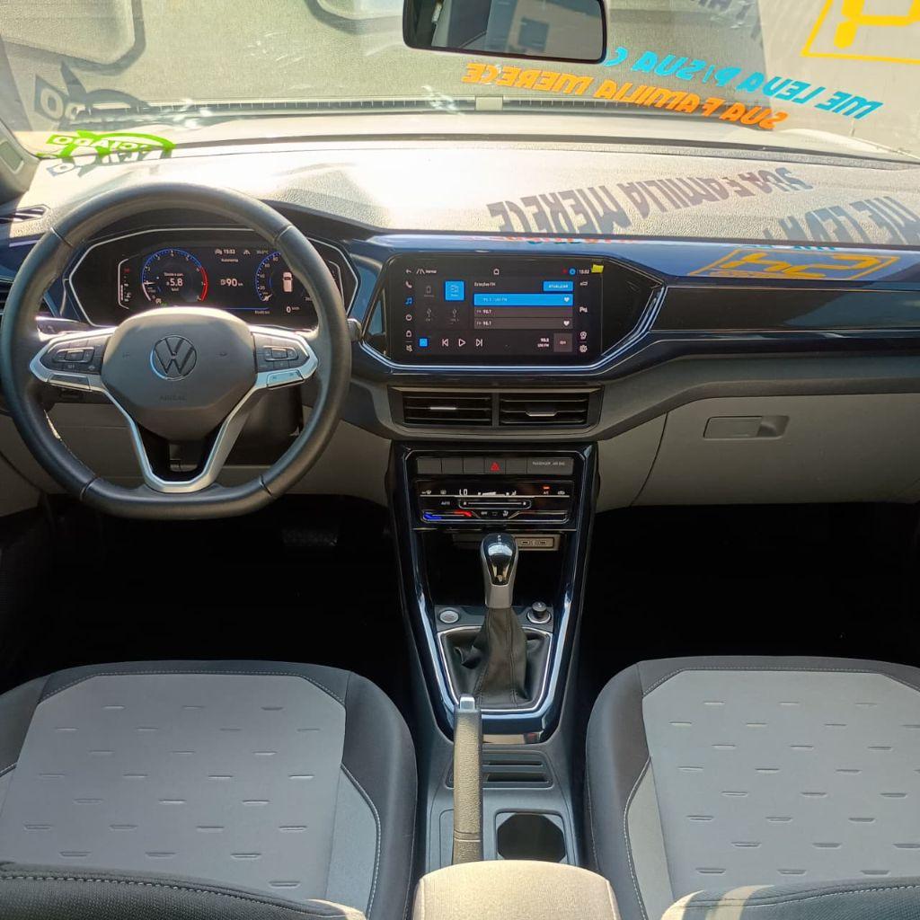 VOLKSWAGEN T-Cross - Foto