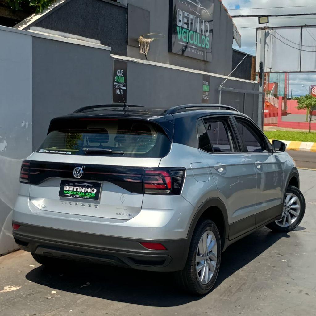 VOLKSWAGEN T-Cross - Foto