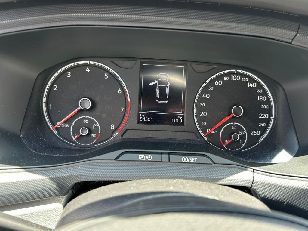 VOLKSWAGEN T-Cross - Foto