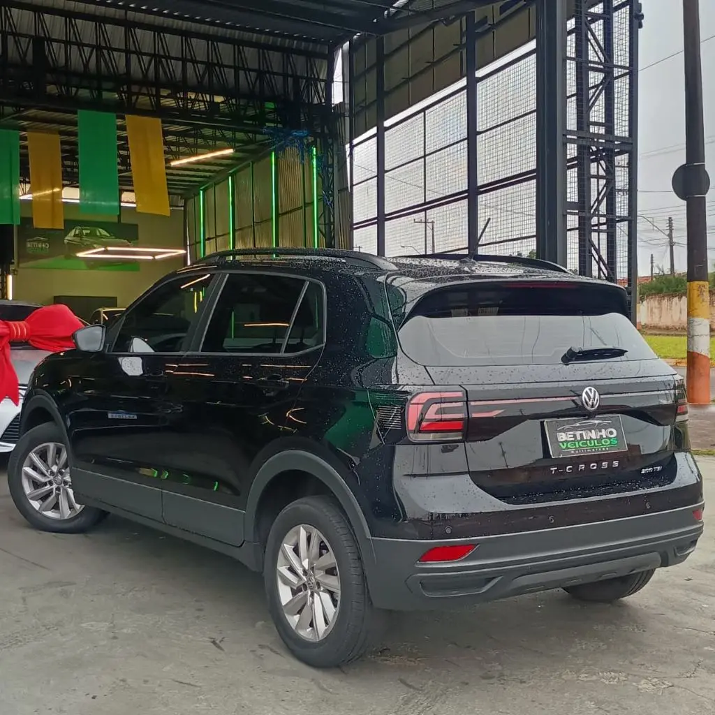 VOLKSWAGEN T-Cross - Foto