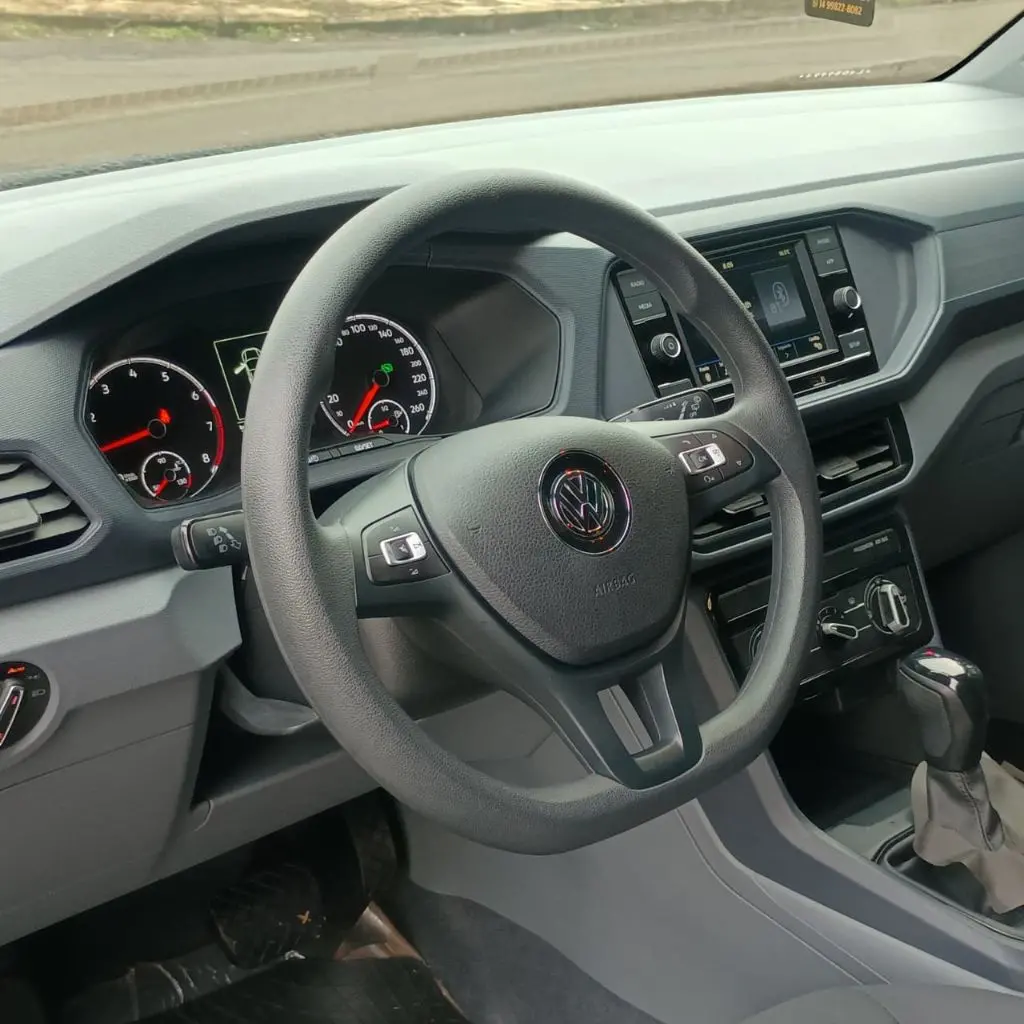 VOLKSWAGEN T-Cross - Foto
