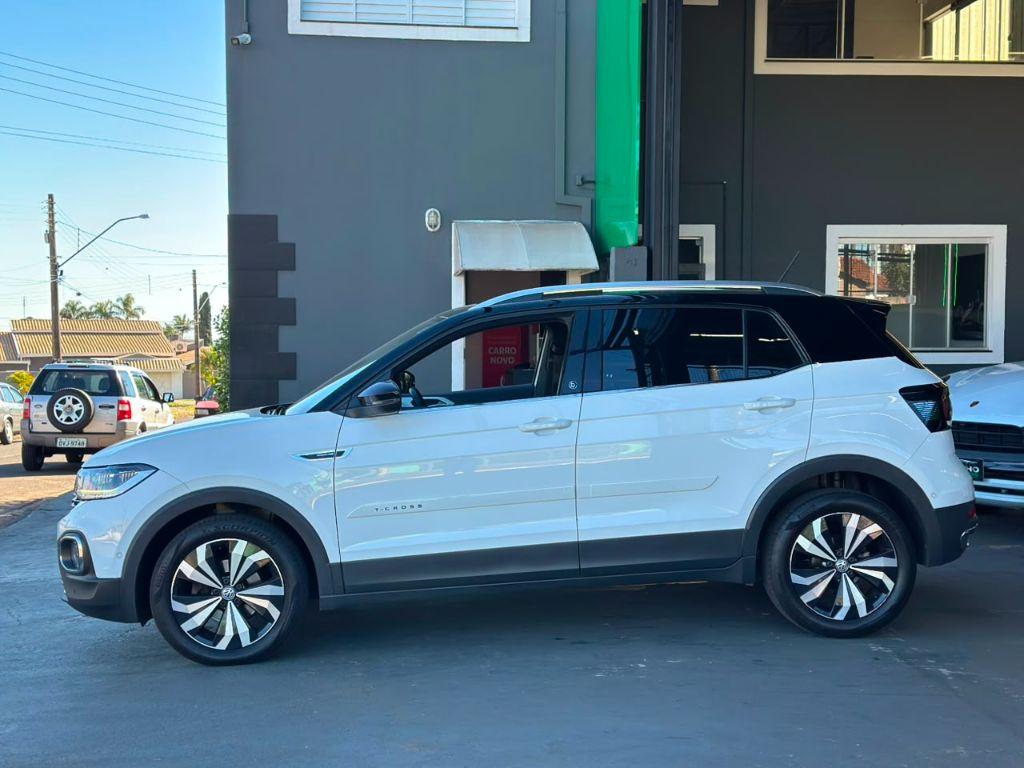 VOLKSWAGEN T-Cross - Foto
