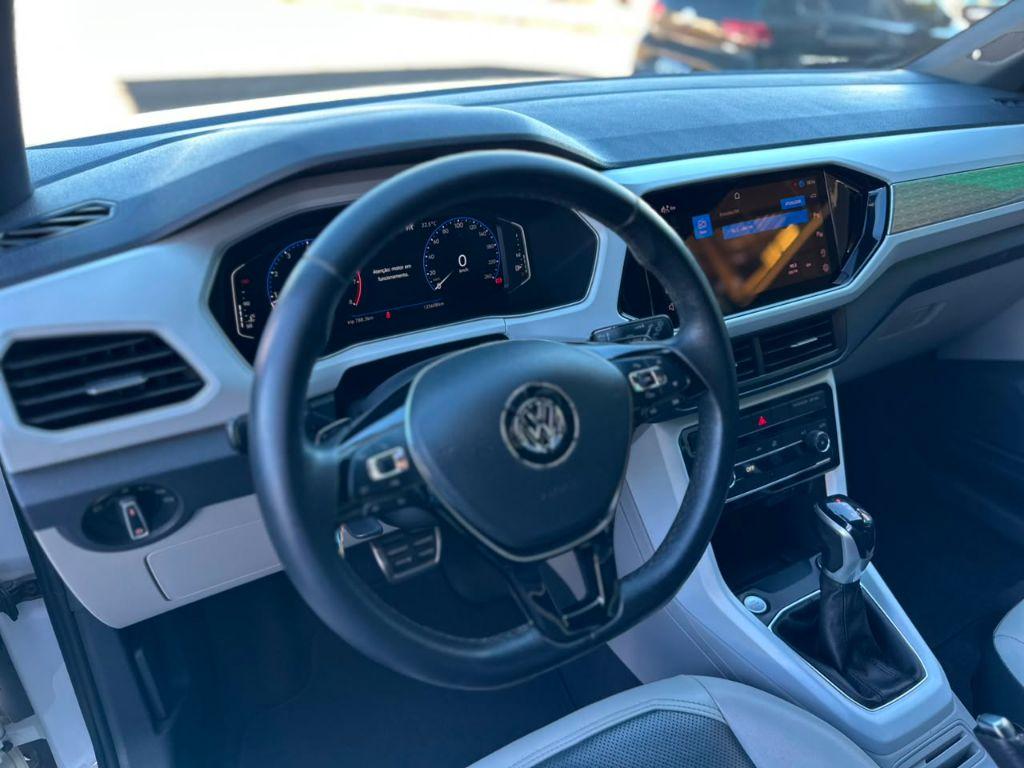 VOLKSWAGEN T-Cross - Foto