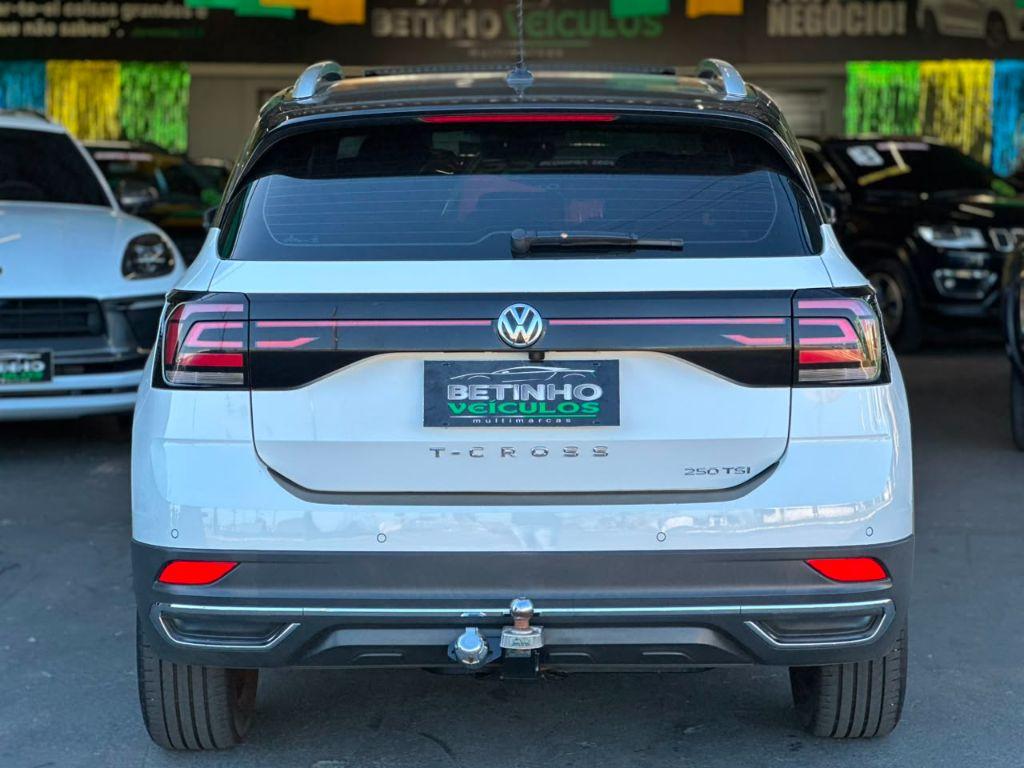 VOLKSWAGEN T-Cross - Foto