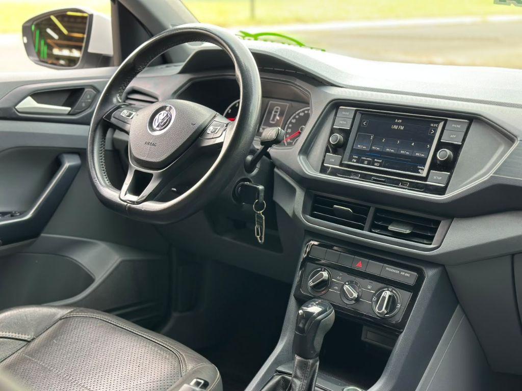 VOLKSWAGEN T-Cross - Foto