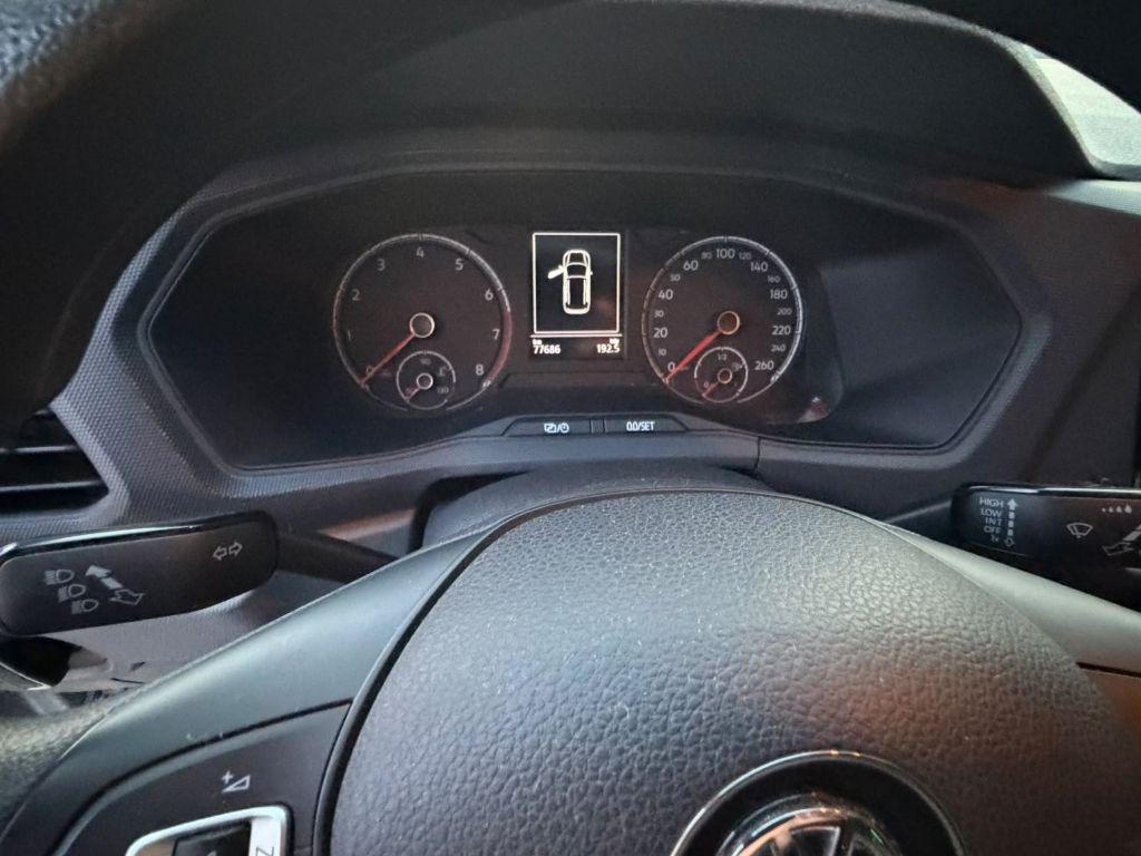 VOLKSWAGEN T-Cross - Foto