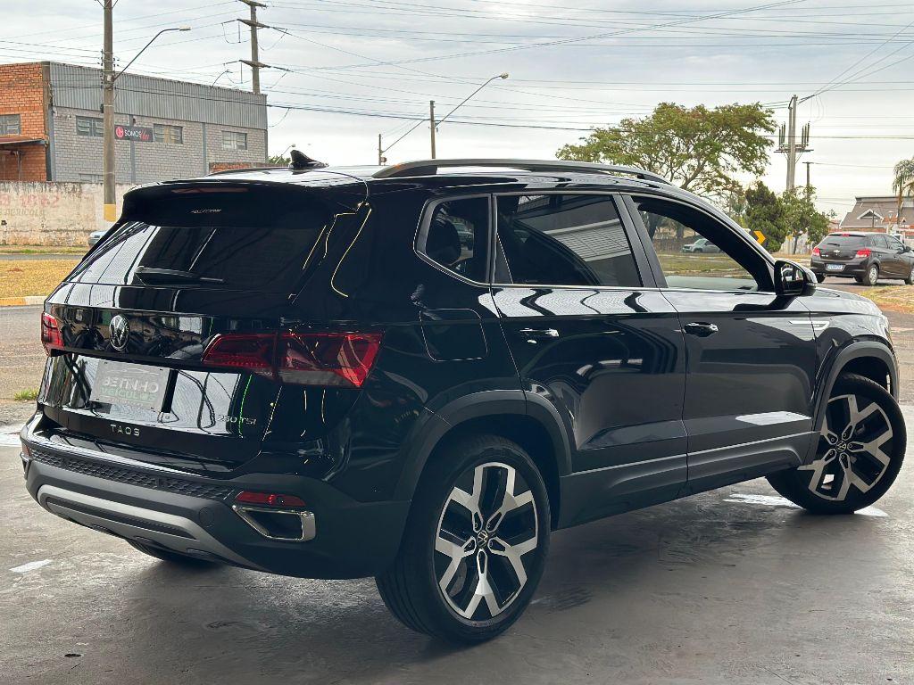 VOLKSWAGEN Taos - Foto