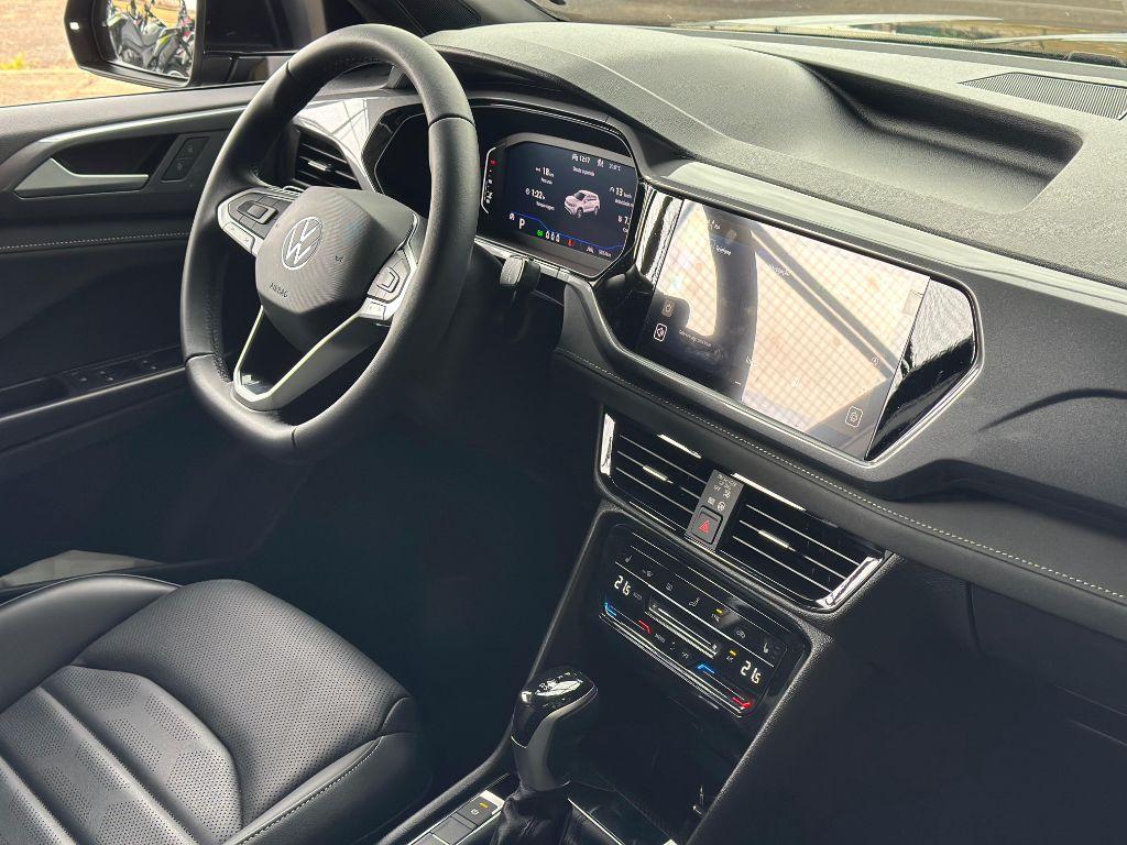 VOLKSWAGEN Taos - Foto