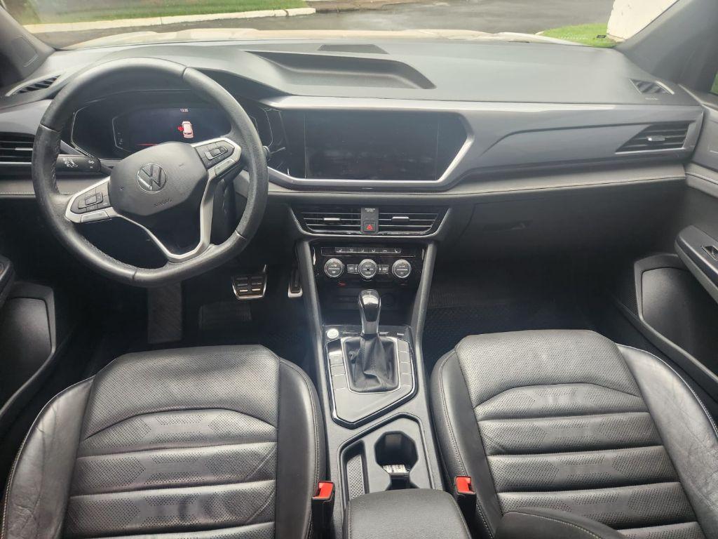 VOLKSWAGEN Taos - Foto