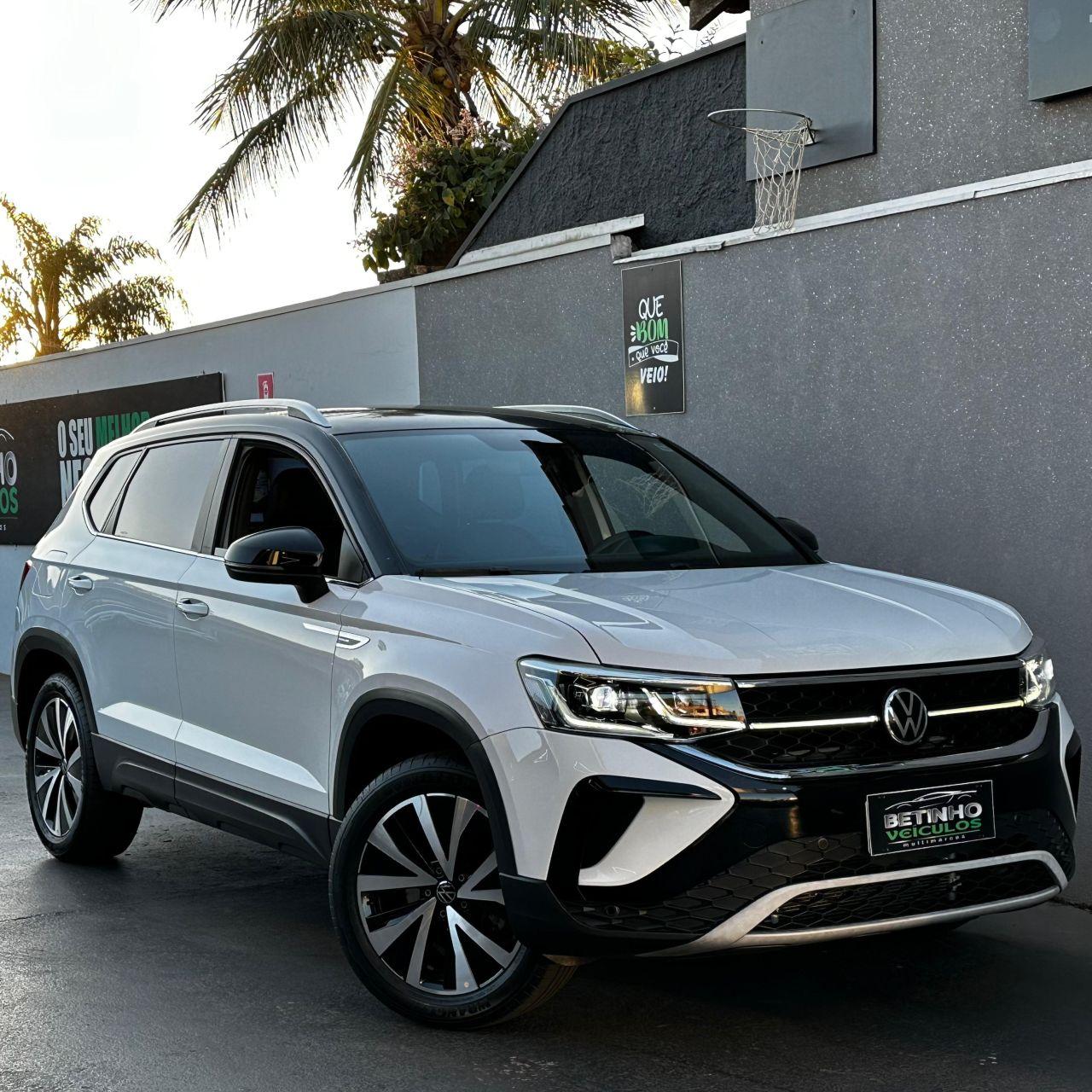 VOLKSWAGEN Taos - Foto