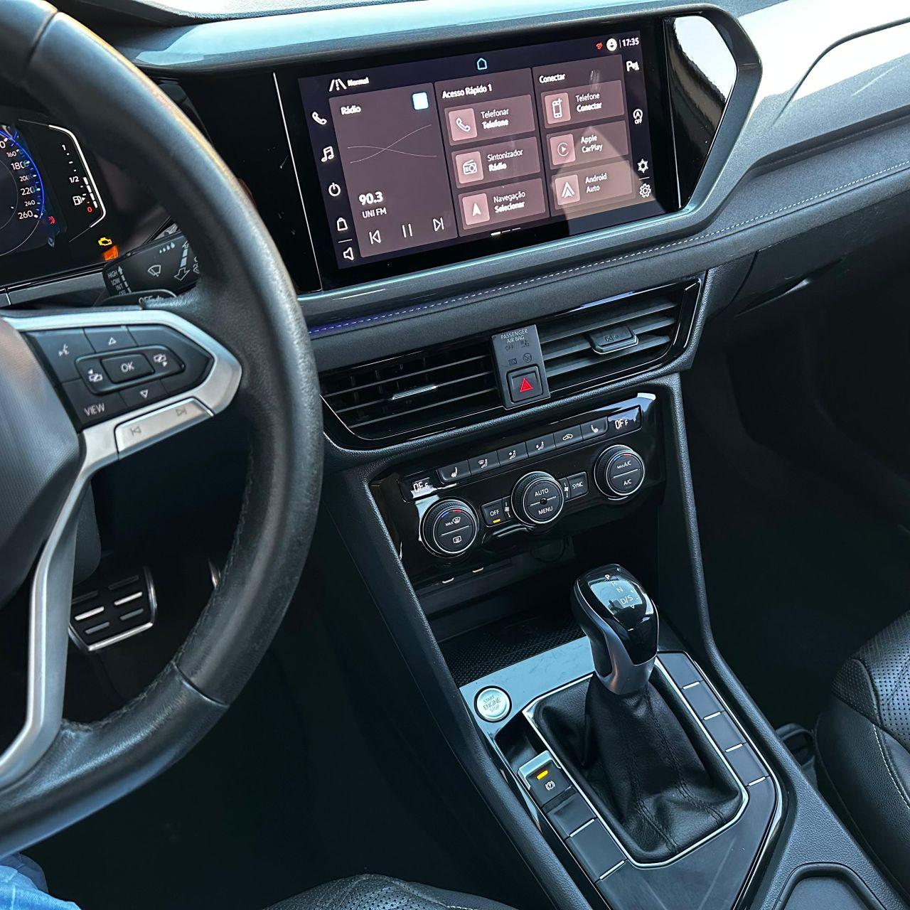 VOLKSWAGEN Taos - Foto