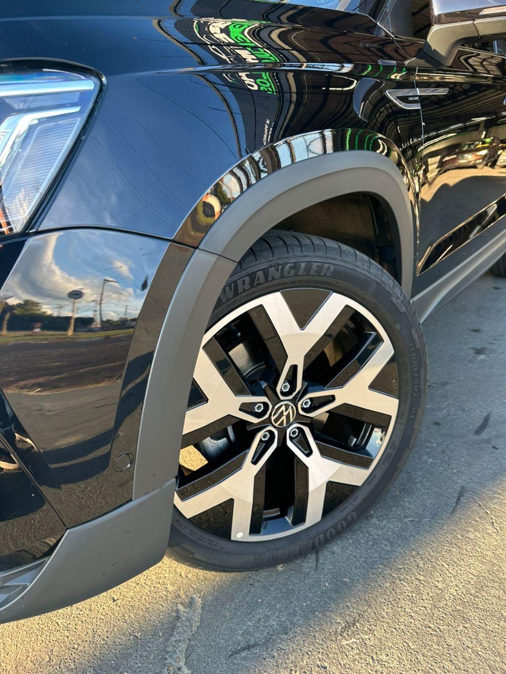 VOLKSWAGEN Taos - Foto