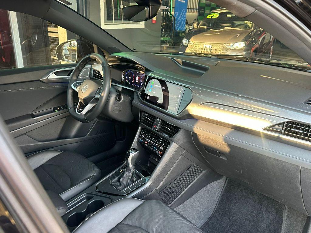 VOLKSWAGEN Taos - Foto