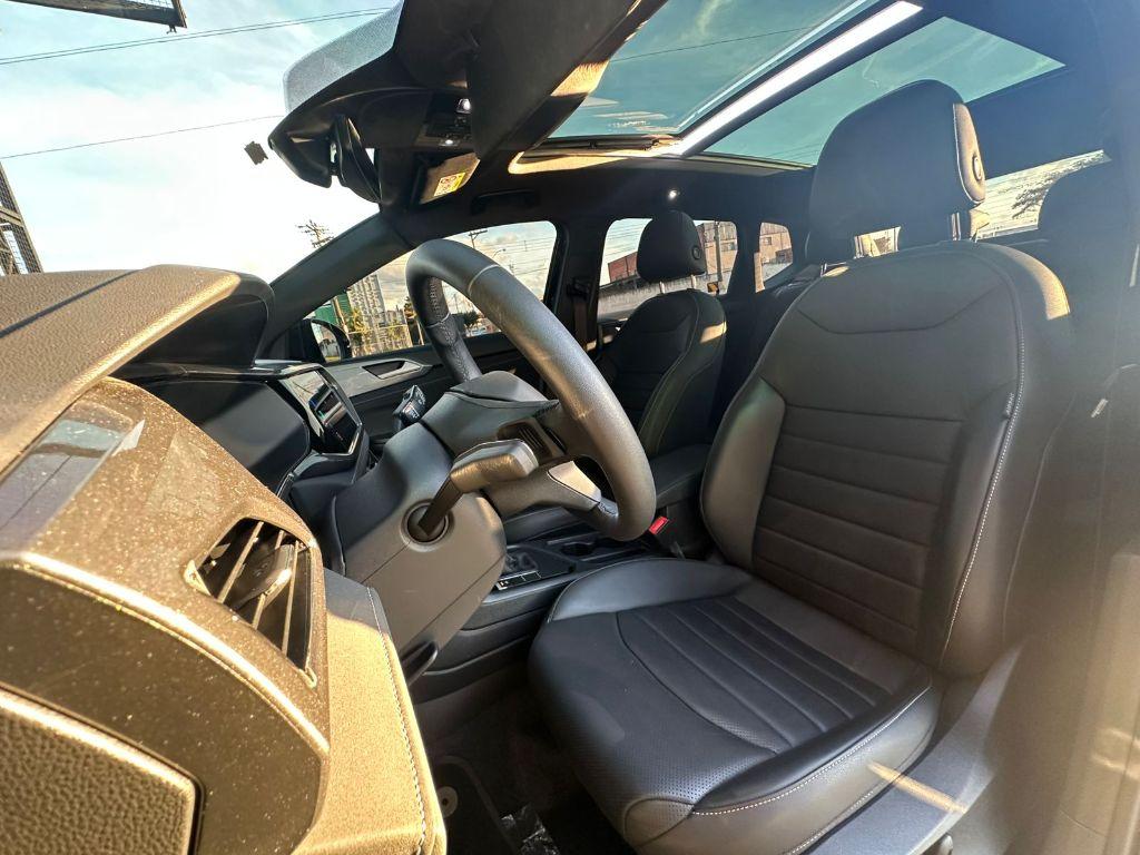 VOLKSWAGEN Taos - Foto