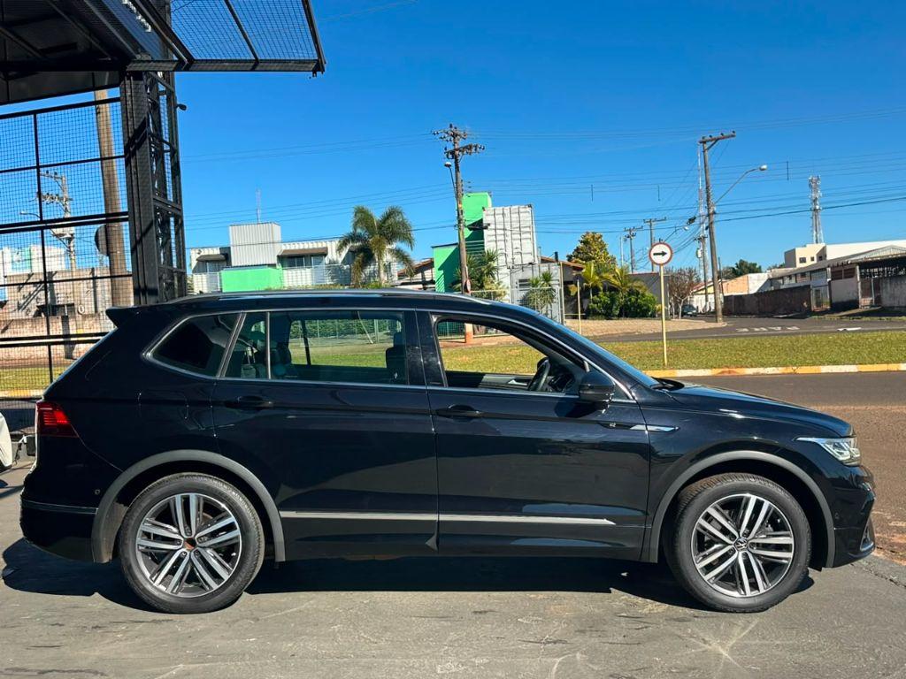 VOLKSWAGEN Tiguan - Foto