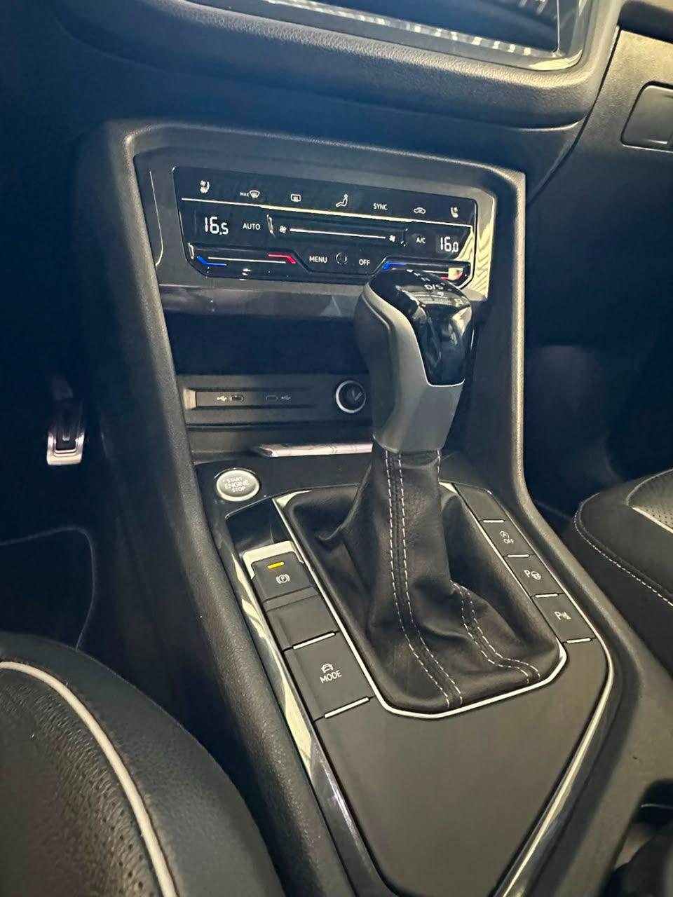 VOLKSWAGEN Tiguan - Foto